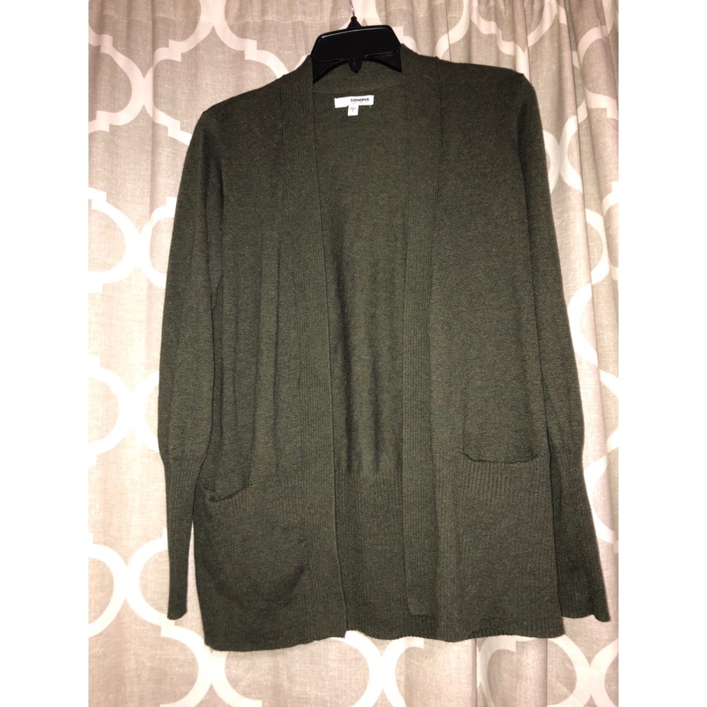 Cardigan - Picture 2 of 4